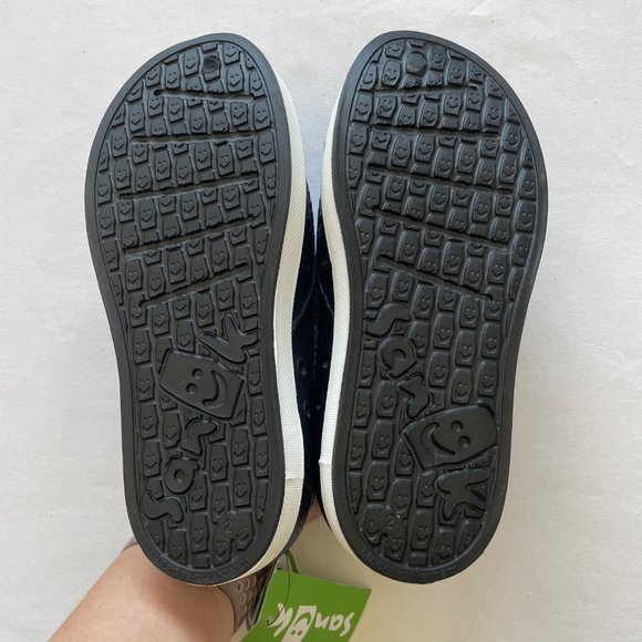NEW Sanuk Lil Walker Black Water Shoes size 2 - Picture 7 of 10